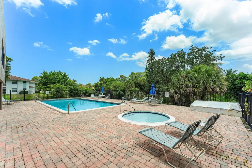 9050 NW 28th Street Coral Springs FL 33065