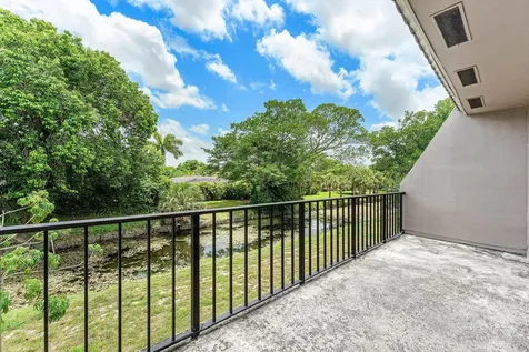 9050 NW 28th Street Coral Springs FL 33065