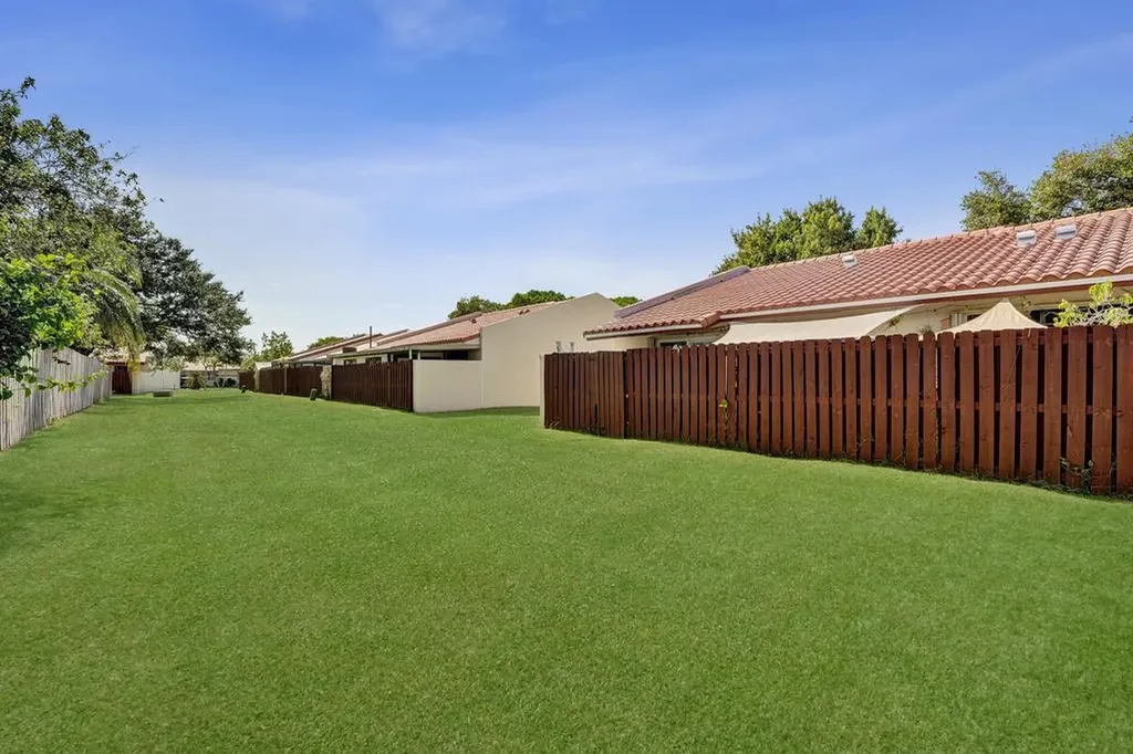 11218 SW 58th Circle Cooper City FL 33330