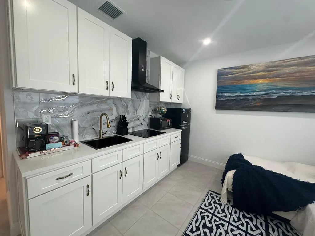 517 SW Halden Avenue Port St Lucie FL 34953