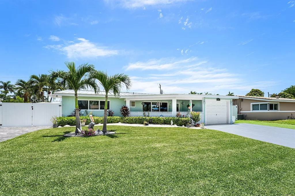 904 SE 15th Court Deerfield Beach FL 33441