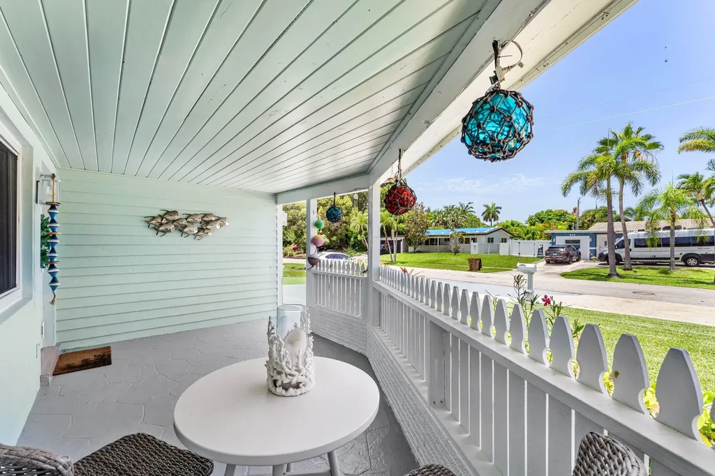 904 SE 15th Court Deerfield Beach FL 33441
