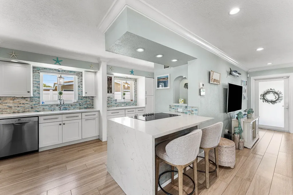 904 SE 15th Court Deerfield Beach FL 33441
