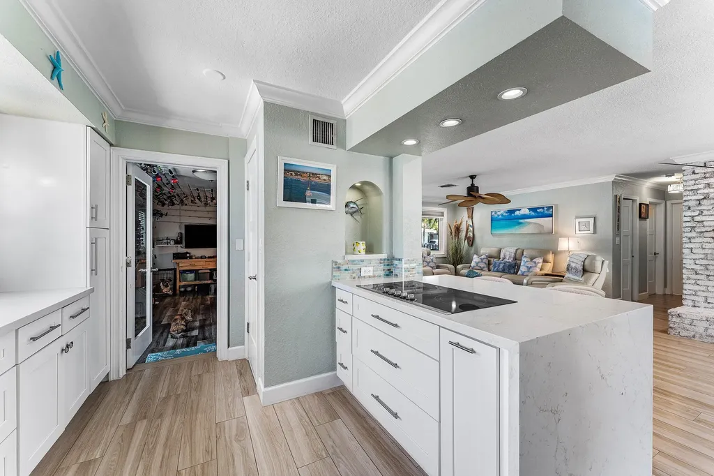 904 SE 15th Court Deerfield Beach FL 33441