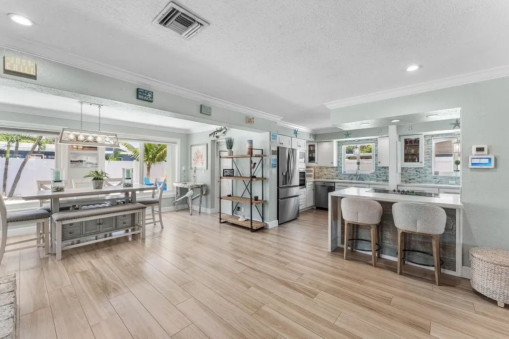 904 SE 15th Court Deerfield Beach FL 33441