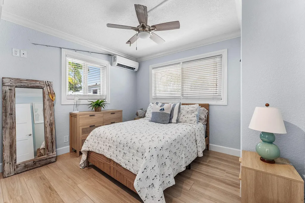 904 SE 15th Court Deerfield Beach FL 33441