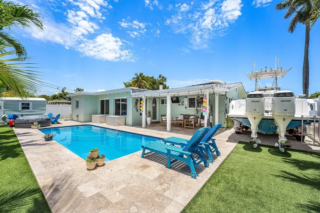904 SE 15th Court Deerfield Beach FL 33441