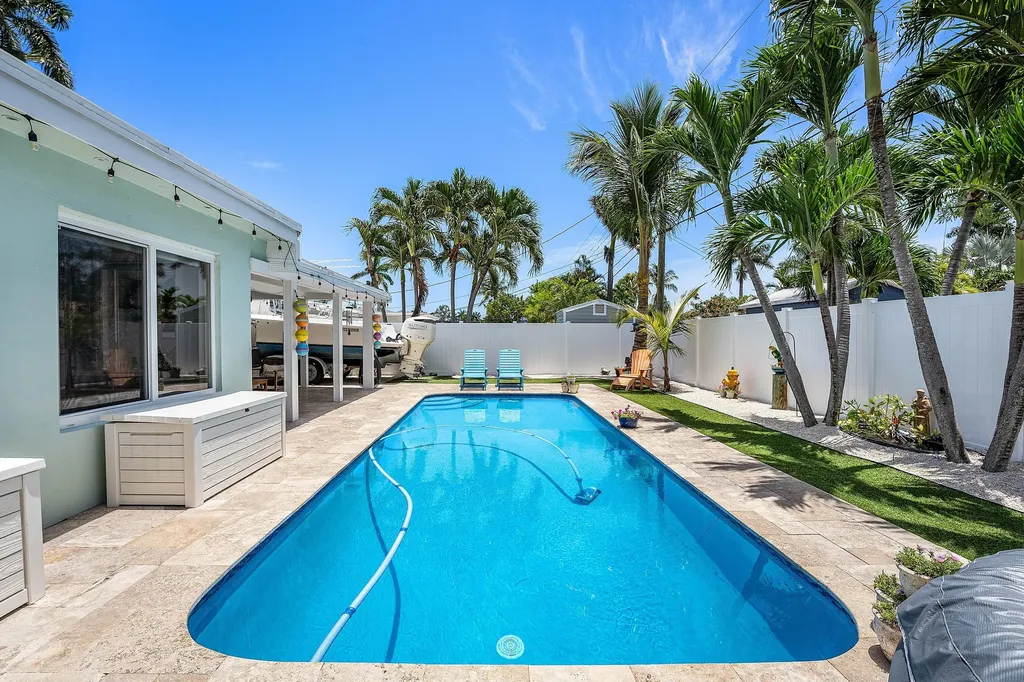 904 SE 15th Court Deerfield Beach FL 33441