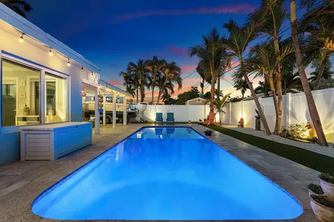 904 SE 15th Court Deerfield Beach FL 33441