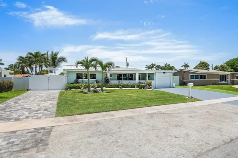 904 SE 15th Court Deerfield Beach FL 33441