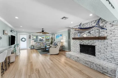 904 SE 15th Court Deerfield Beach FL 33441