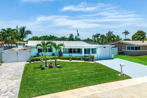 904 SE 15th Court Deerfield Beach FL 33441