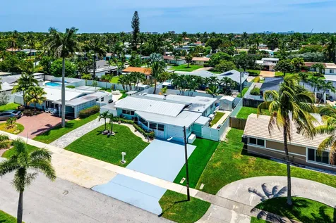 904 SE 15th Court Deerfield Beach FL 33441