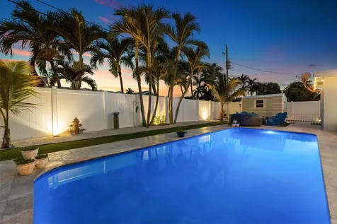 904 SE 15th Court Deerfield Beach FL 33441