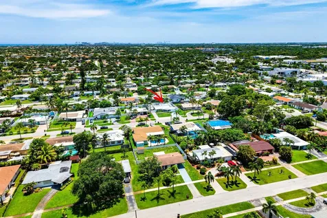 904 SE 15th Court Deerfield Beach FL 33441