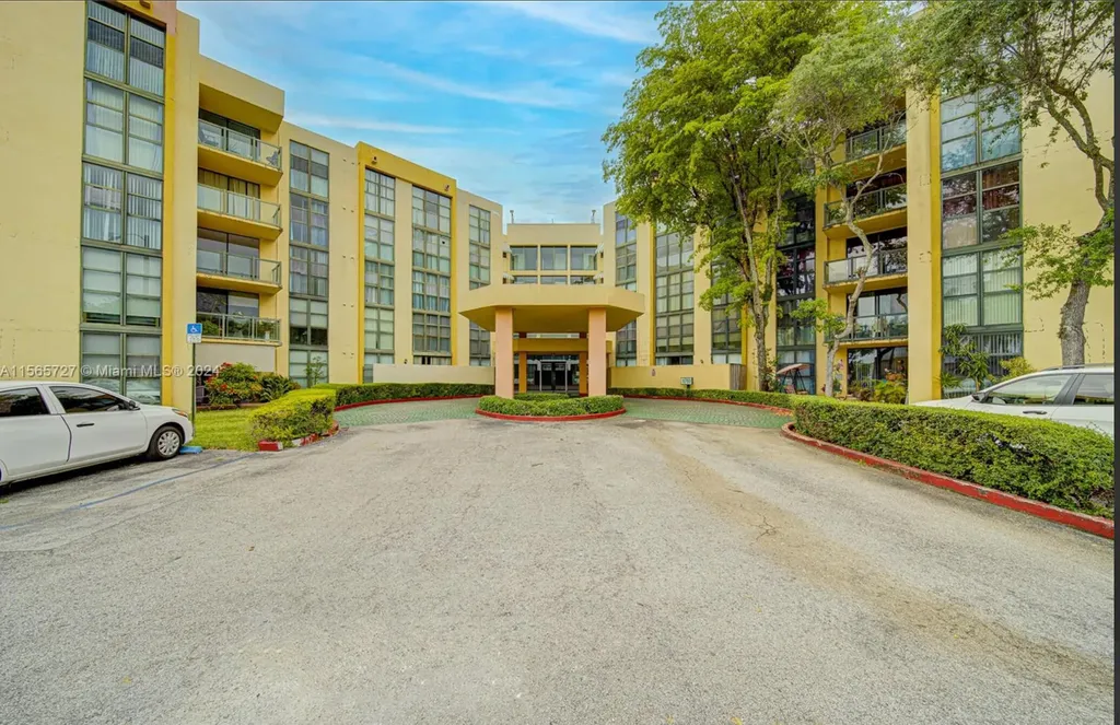 11780 SW 18th Street Miami FL 33175