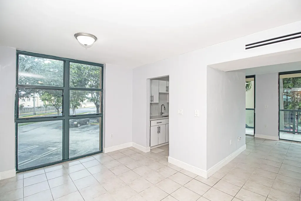 11780 SW 18th Street Miami FL 33175