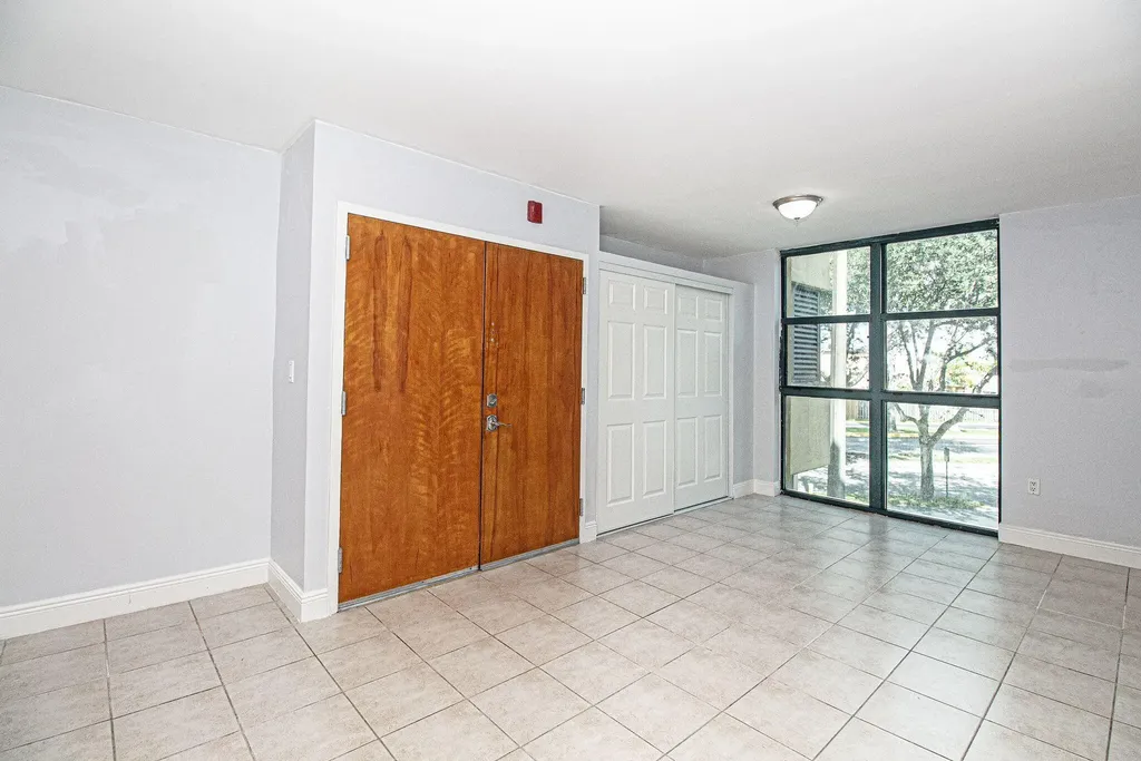 11780 SW 18th Street Miami FL 33175