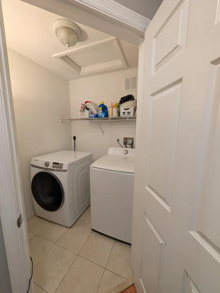 238 SE 2nd Avenue Hallandale Beach FL 33009