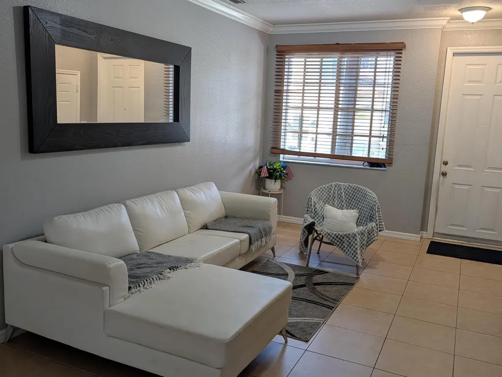 238 SE 2nd Avenue Hallandale Beach FL 33009