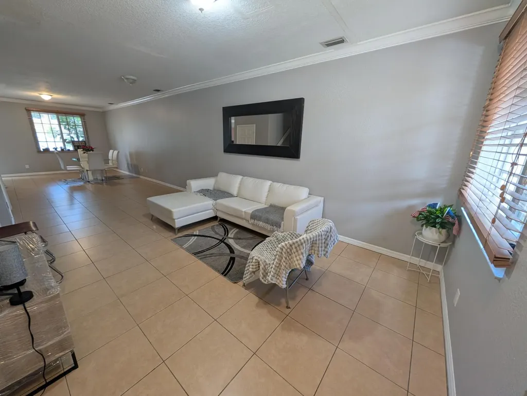 238 SE 2nd Avenue Hallandale Beach FL 33009