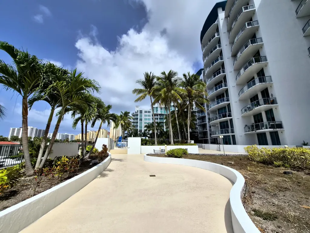 3029 NE 188th Street Aventura FL 33180