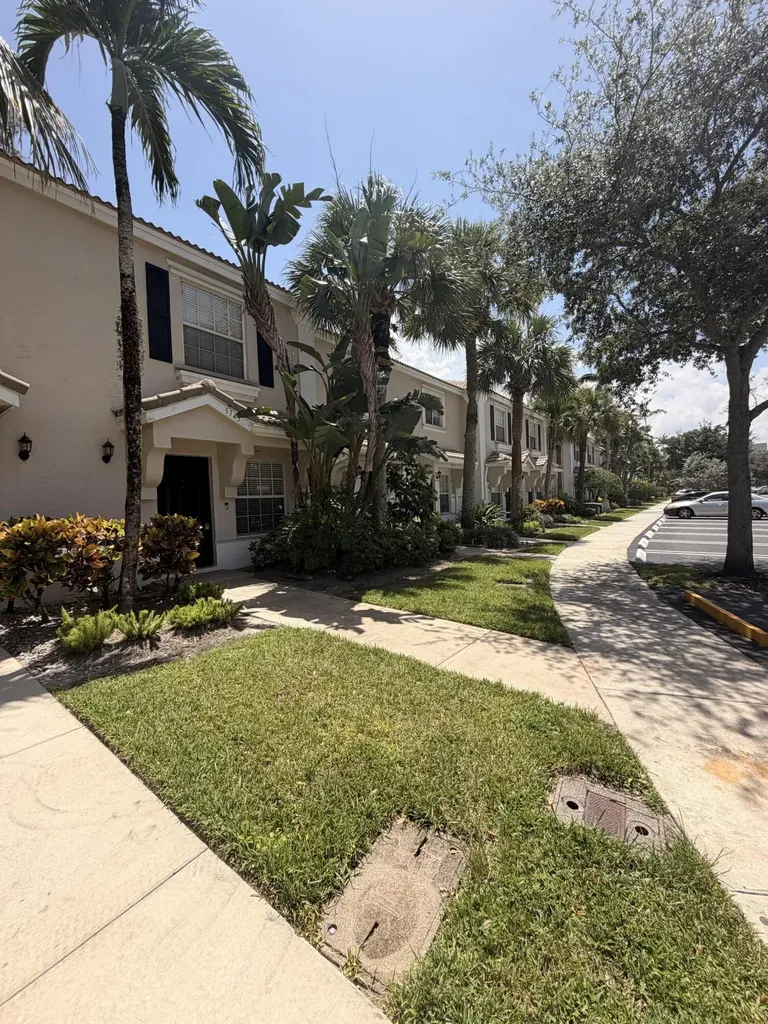 5145 Palmbrooke Circle West Palm Beach FL 33417