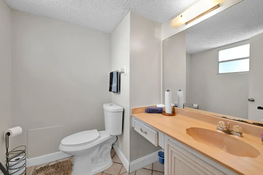 103 Royal Park Drive Oakland Park FL 33309