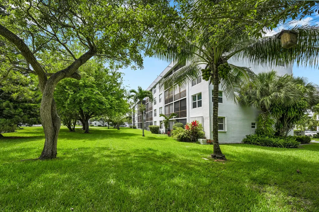 103 Royal Park Drive Oakland Park FL 33309
