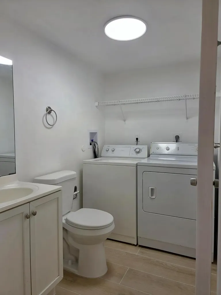 22 Springdale Circle Palm Springs FL 33461