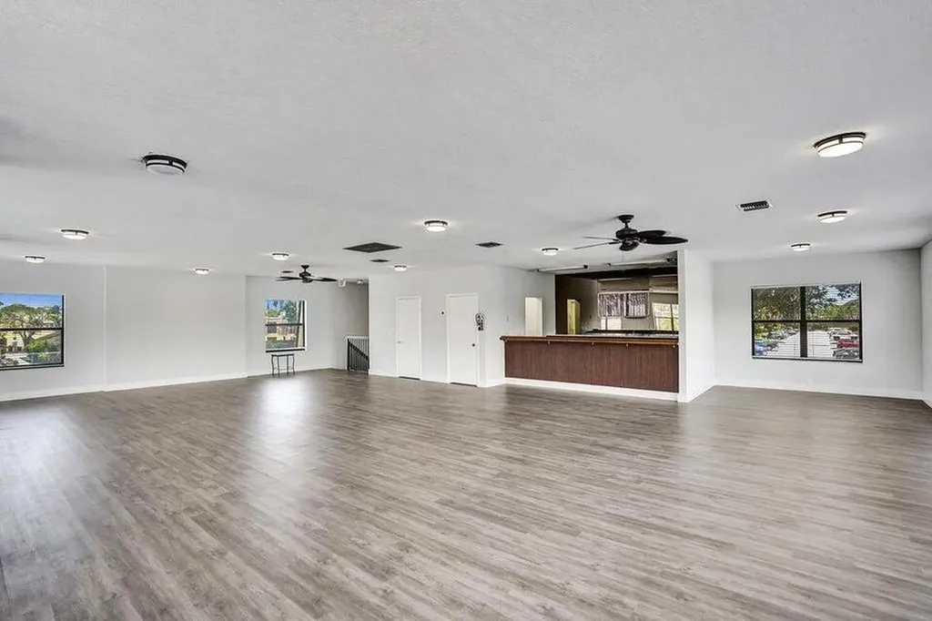 22 Springdale Circle Palm Springs FL 33461