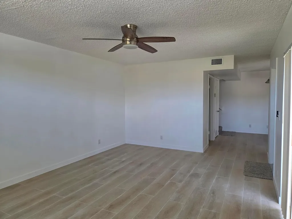 22 Springdale Circle Palm Springs FL 33461