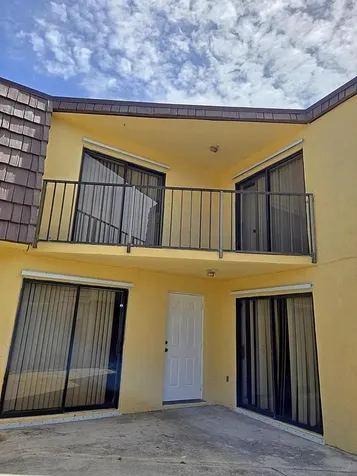 22 Springdale Circle Palm Springs FL 33461