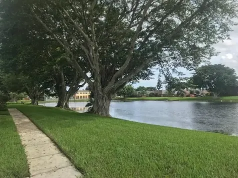 22 Springdale Circle Palm Springs FL 33461