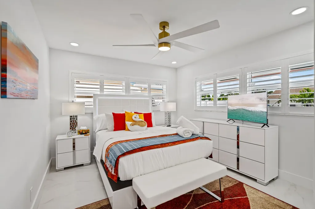 2760 NE 7th Street Pompano Beach FL 33062