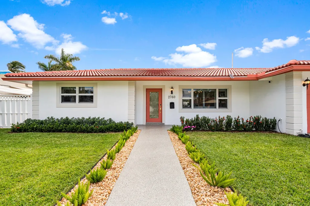 2760 NE 7th Street Pompano Beach FL 33062