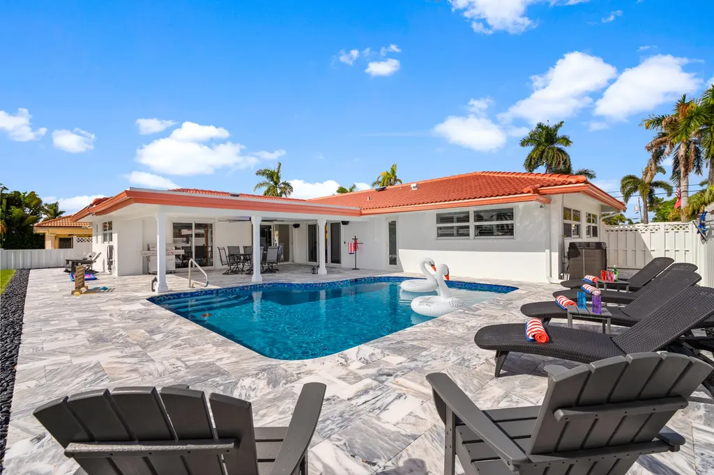2760 NE 7th Street Pompano Beach FL 33062