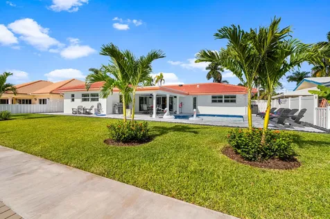 2760 NE 7th Street Pompano Beach FL 33062