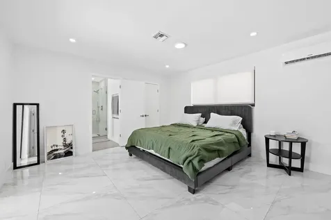 5122 Cleveland Street Hollywood FL 33021