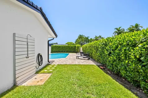 5122 Cleveland Street Hollywood FL 33021