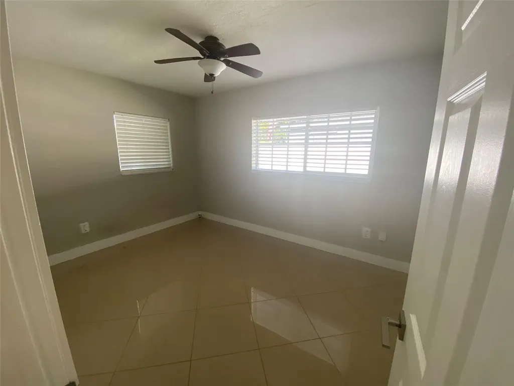 6325 Grant Court Hollywood FL 33024