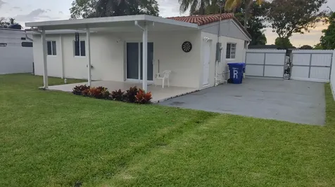6325 Grant Court Hollywood FL 33024