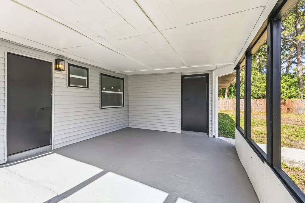 1640 Sandusky Street SE Palm Bay FL 32909