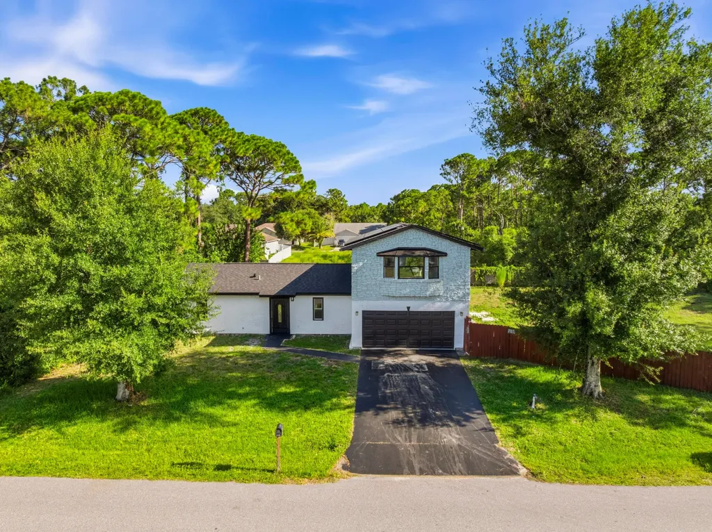 1640 Sandusky Street SE Palm Bay FL 32909