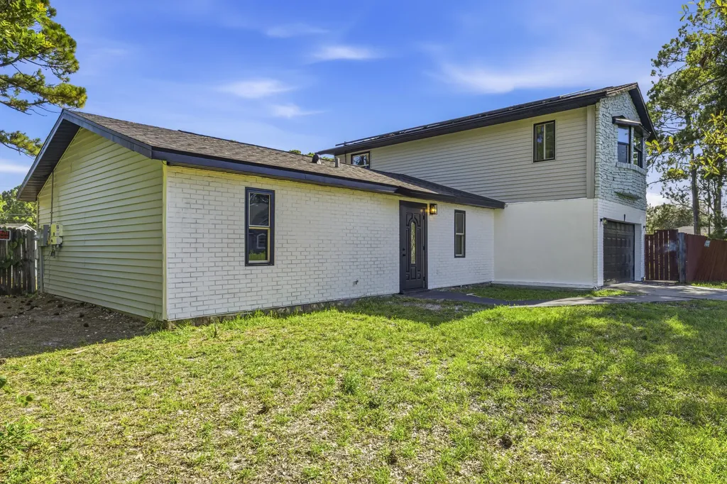 1640 Sandusky Street SE Palm Bay FL 32909