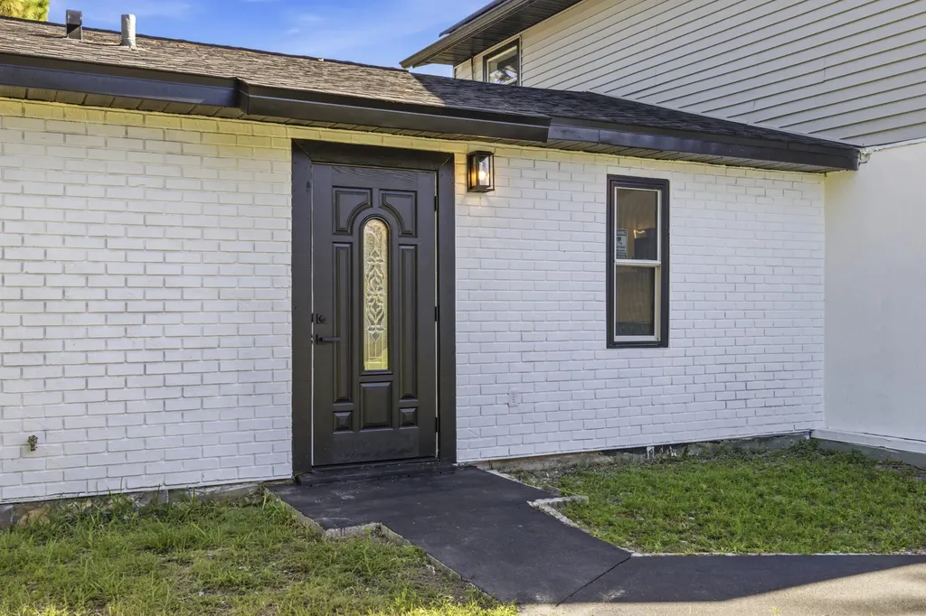 1640 Sandusky Street SE Palm Bay FL 32909