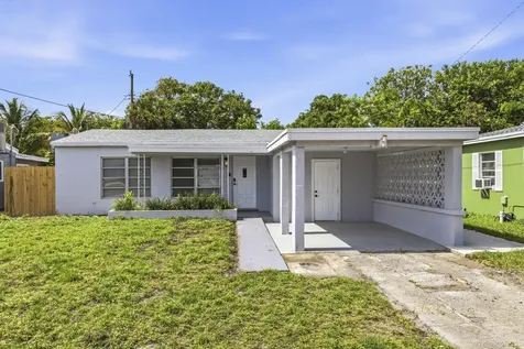 1640 Sandusky Street SE Palm Bay FL 32909