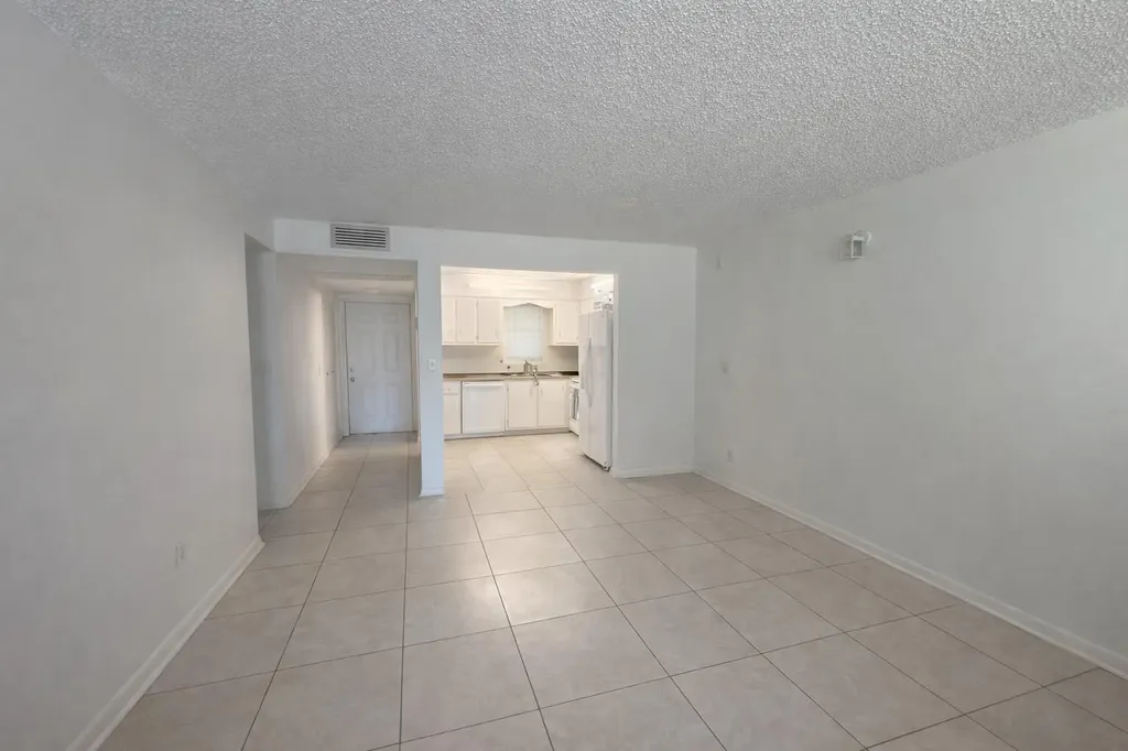 9440 SW 8th Street Boca Raton FL 33428