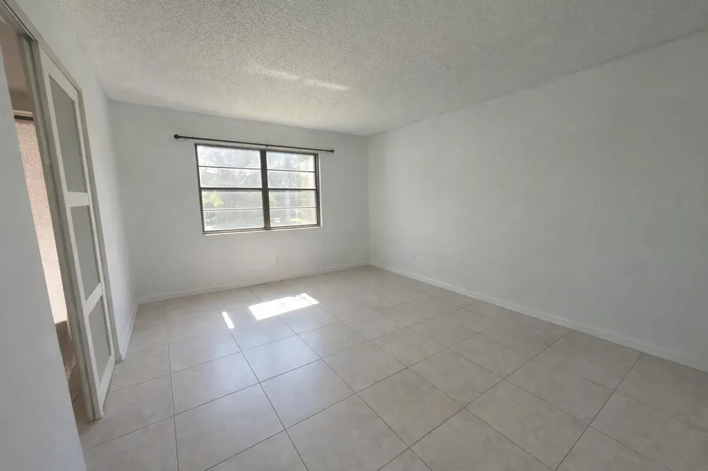9440 SW 8th Street Boca Raton FL 33428