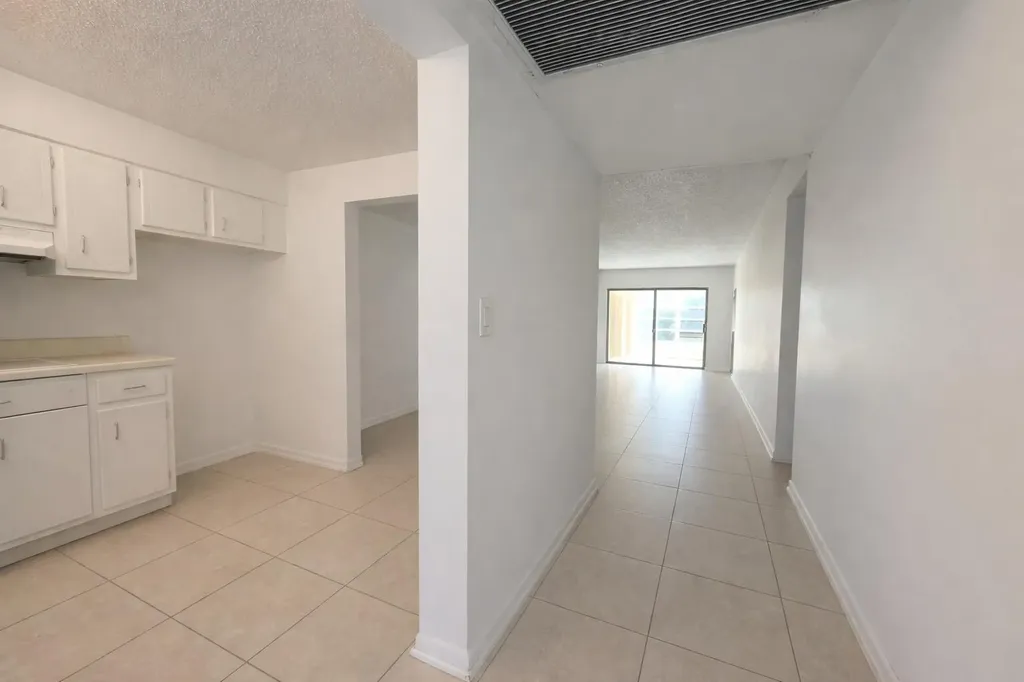 9440 SW 8th Street Boca Raton FL 33428